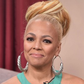 Actress Kim Fields Holds California Book Signing