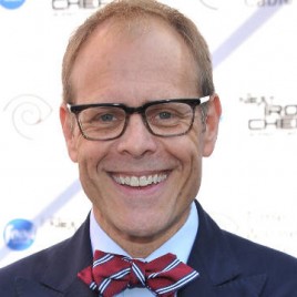 Celebrity Chef Alton Brown Photographing His Upcoming Cookbook with an IPhone