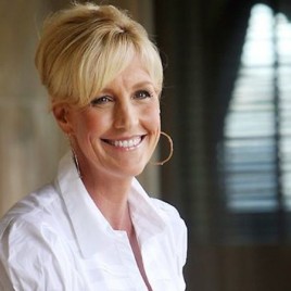 Activist Erin Brockovich Speaks at Fort Worth Planned Parenthood Luncheon
