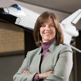 Former Astronaut Bonnie Dunbar Speaks at Saturday’s Heritage University Commencement