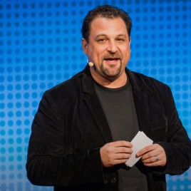 Purematter CEO Bryan Kramer Gives Keynote Address at Content Marketing Conference