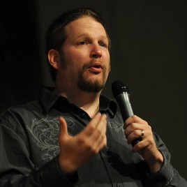 Bestselling Author Chris Brogan Keynotes the adVenture Capital Conference