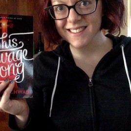 Author Victoria Schwab Holds Chicago-Area Book Signing