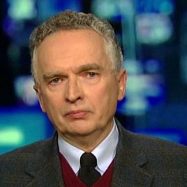 Novelist Ralph Peters Holds Savannah Book Signing