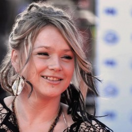 Singer-Songwriter Crystal Bowersox Speaks at Friends for Life Conference