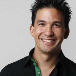 Magician Jason Latimer Speaks at an Education Summit in Texas