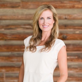 Duck Dynasty Star Korie Robertson Unveils New Home Decor and Jewelry Line with Glory Haus