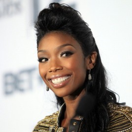R&B Star Brandy Norwood Speaks at Chicago Ultimate Women's Expo