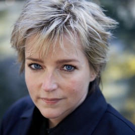 Bestselling Crime Novelist Karin Slaughter Hosts Georgia Book Signing
