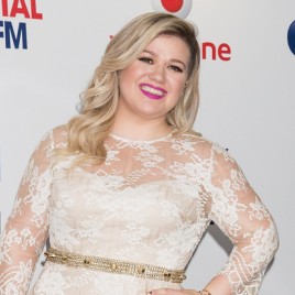 Singer-Songwriter Kelly Clarkson Makes Tennessee Appearance For New Book