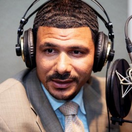 Education Advocate Steve Perry Speaks at Black Achievers Dinner in Delaware