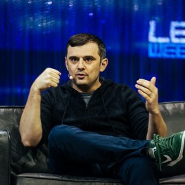Entrepreneur Gary Vaynerchuk Holds Los Angeles Meet and Greet