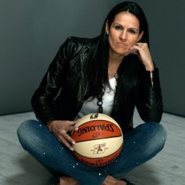 Ticha Penicheiro