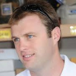 Travis Kvapil
