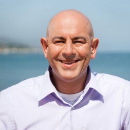 Simon Majumdar Mani Image