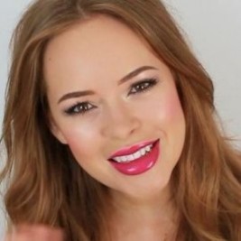 Tanya Burr