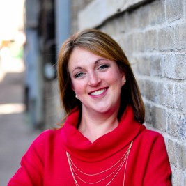 Anne Grady Mani Image