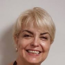 Carolyn Phillips Mani Image