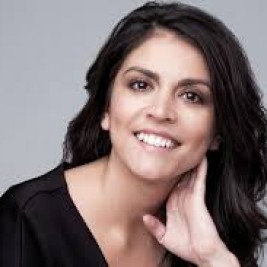 Cecily Strong