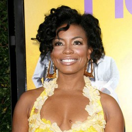 Aunjanue Ellis