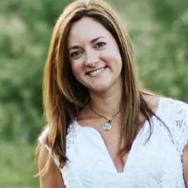 Diana Rodgers Mani Image