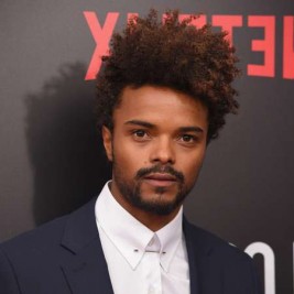 Eka Darville