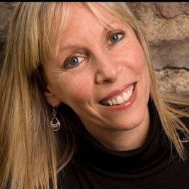 Elaine Pasqua