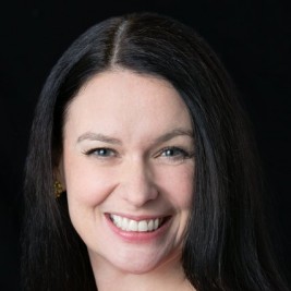 Elisabeth Egan