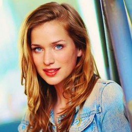 Elizabeth Lail