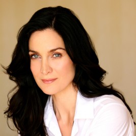 Carrie-Anne Moss