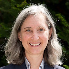 Nell Minow