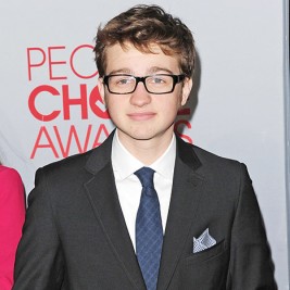 Angus T Jones  Image